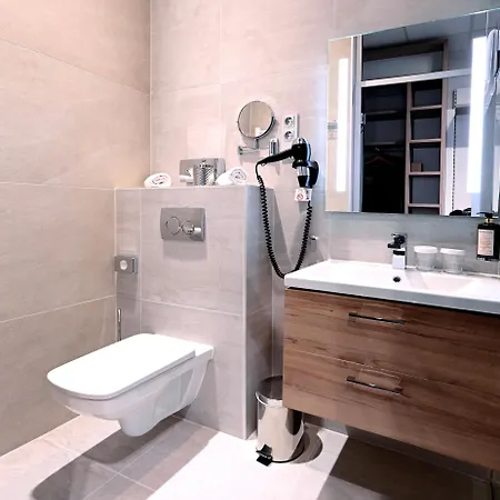 Fashion Superior Hotel 3*