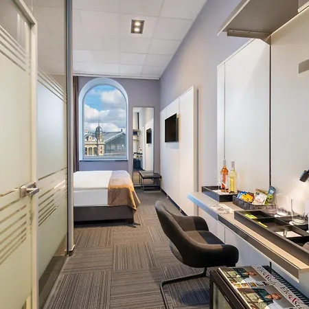 Fashion Superior Hotel