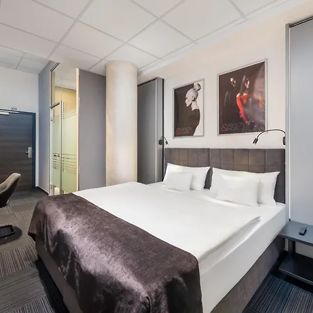 Hotel Fashion Superior