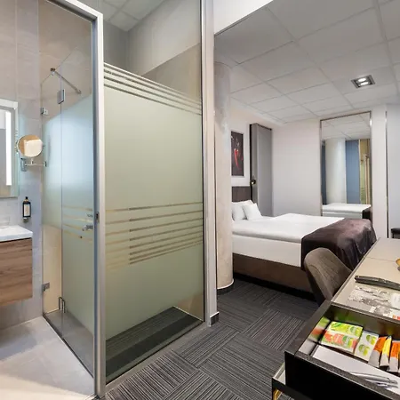 Hotel Fashion Superior