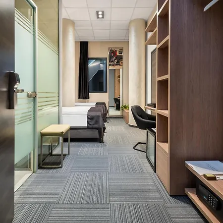 Fashion Superior Hotel